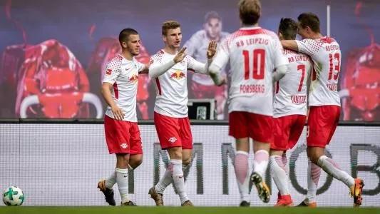  莱比锡RB强势登顶，德甲争冠悬念陡然升级  